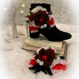 Boot Band. Boot Cuff. Boot Wrap. Boot Bling.